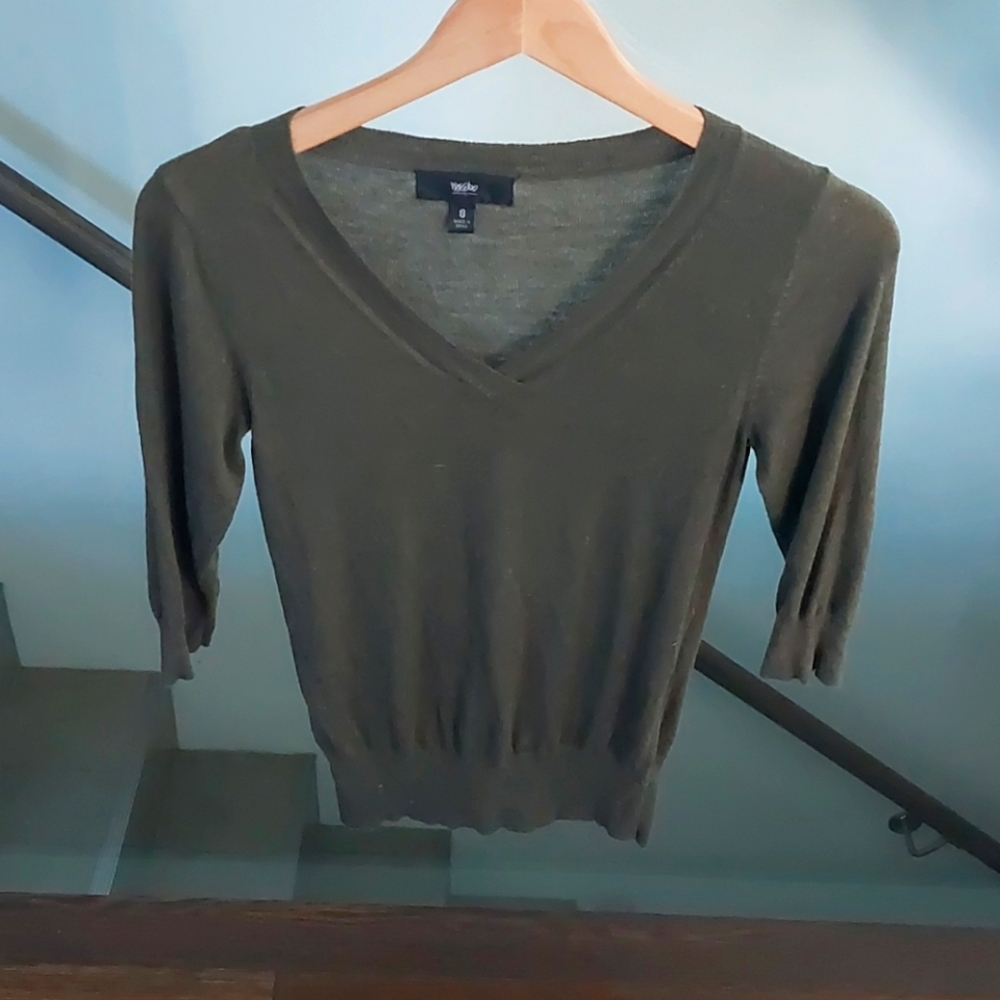 V Neck sweater